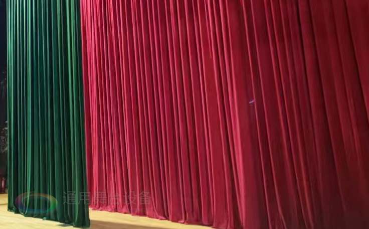 舞臺阻燃幕布行業(yè)：技術(shù)創(chuàng)新驅(qū)動安全升級，市場需求持續(xù)擴(kuò)容