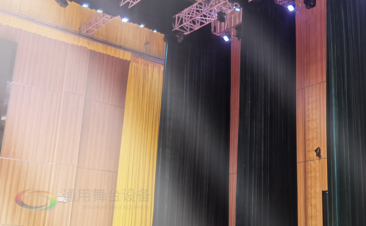 舞臺阻燃幕布技術升級，安全與創新并重